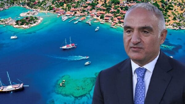 Bakan Ersoy: Turizmi 81 ile ve 12 aya yaymayı hedefliyoruz