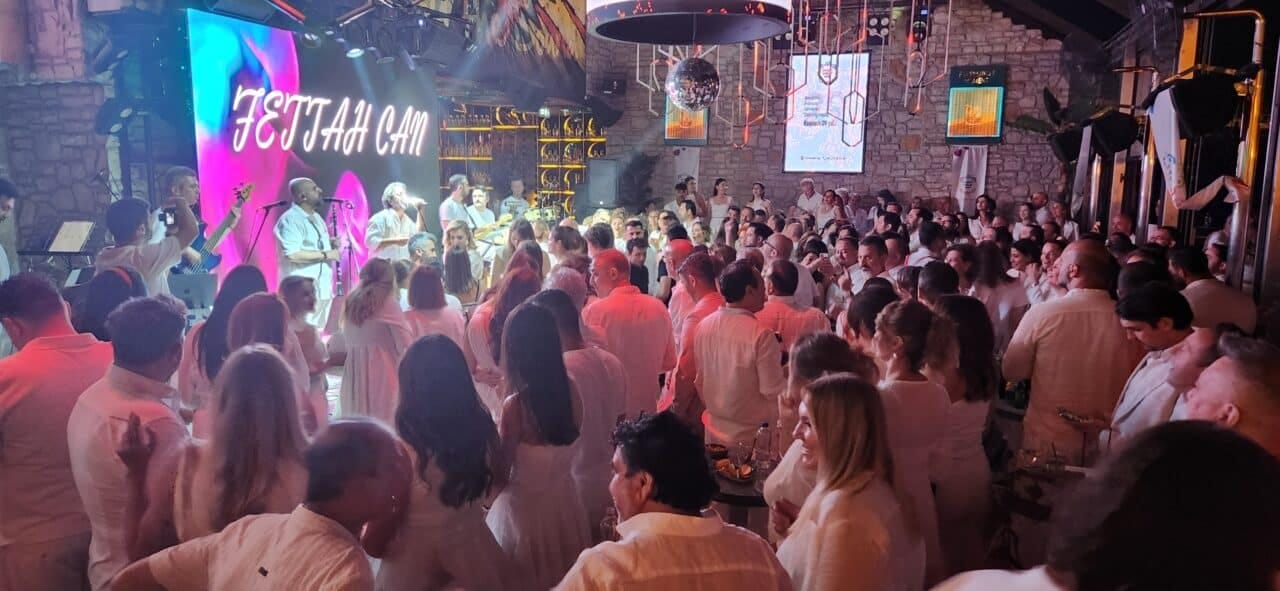 Beyazlar İçinde Anlamlı Gece: Bodrum Sağlık Vakfı’ndan Özel Gereksinimliler İçin 5. Beyaz Gece