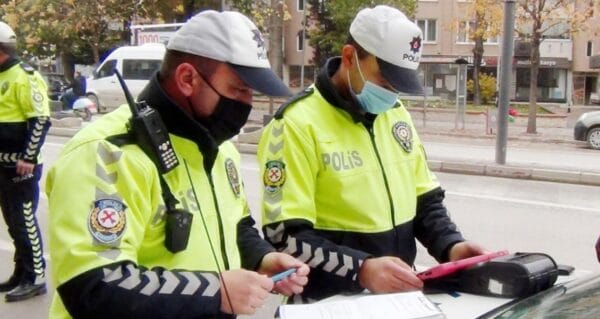 ‘Bu fahiş cezalarla elinde aracı olan herkes satıp kurtulacak’