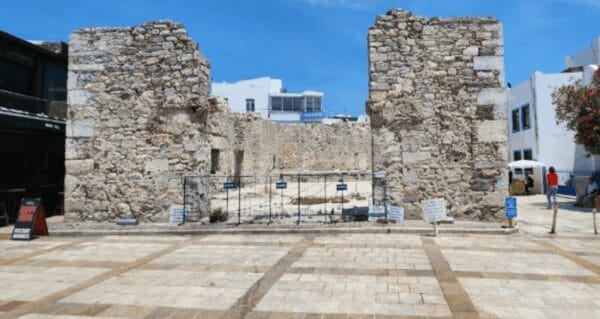 CHP’li Mandalinci Kilise restorasyonu için Bakan’dan yardım istedi