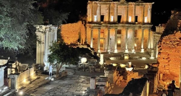 Gece müzeciliği başlıyor: 27 tarihi mekan göz kamaştıracak