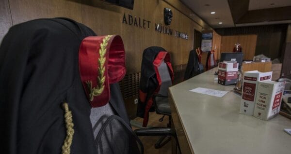Sokak ortasında cinsel saldırıda bulundu, 7 yıl hapis cezası aldı