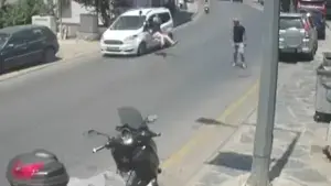 Bodrum’da Yolun Karşısına Geçmek İsteyen Yaşlı Adama Araç Çarptı
