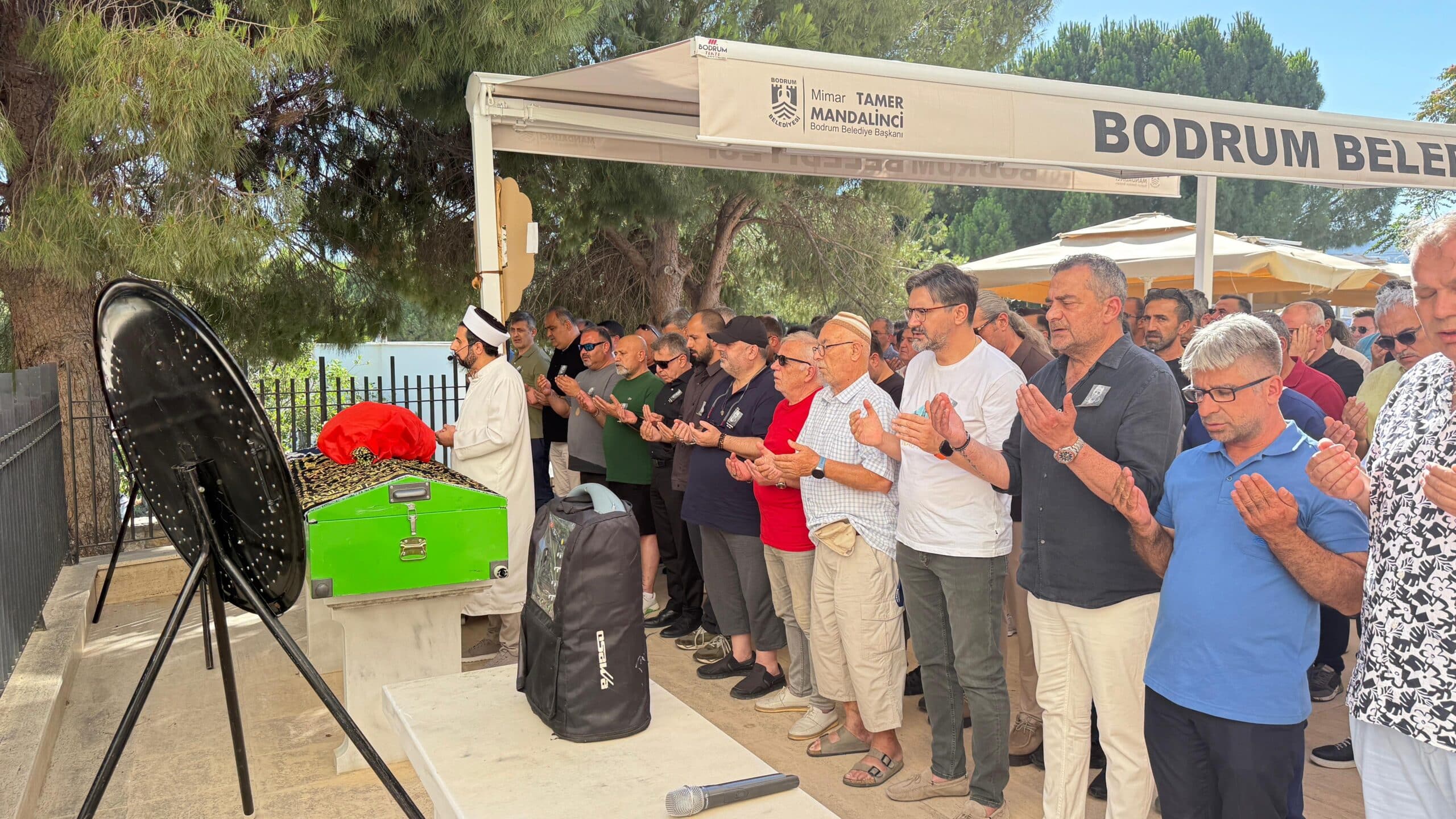 Acıbadem Hastaneleri Yöneticisi Arzu Karataş’ın Annesi Türkan Karataş Bodrum’da Son Yolculuğuna Uğurlandı