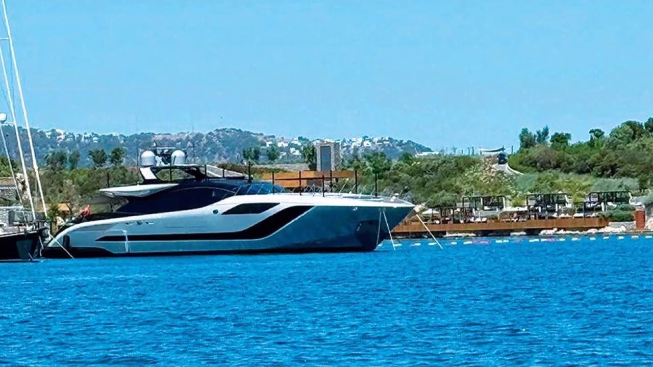 Bakan Mehmet Nuri Ersoy’un Lüks Yatı Bodrum’da Görüntülendi.