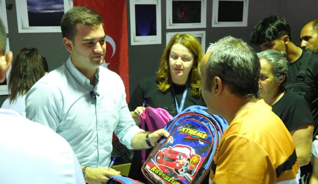 Bodrum Belediyesi’nden öğrencilere kırtasiye ve burs desteği