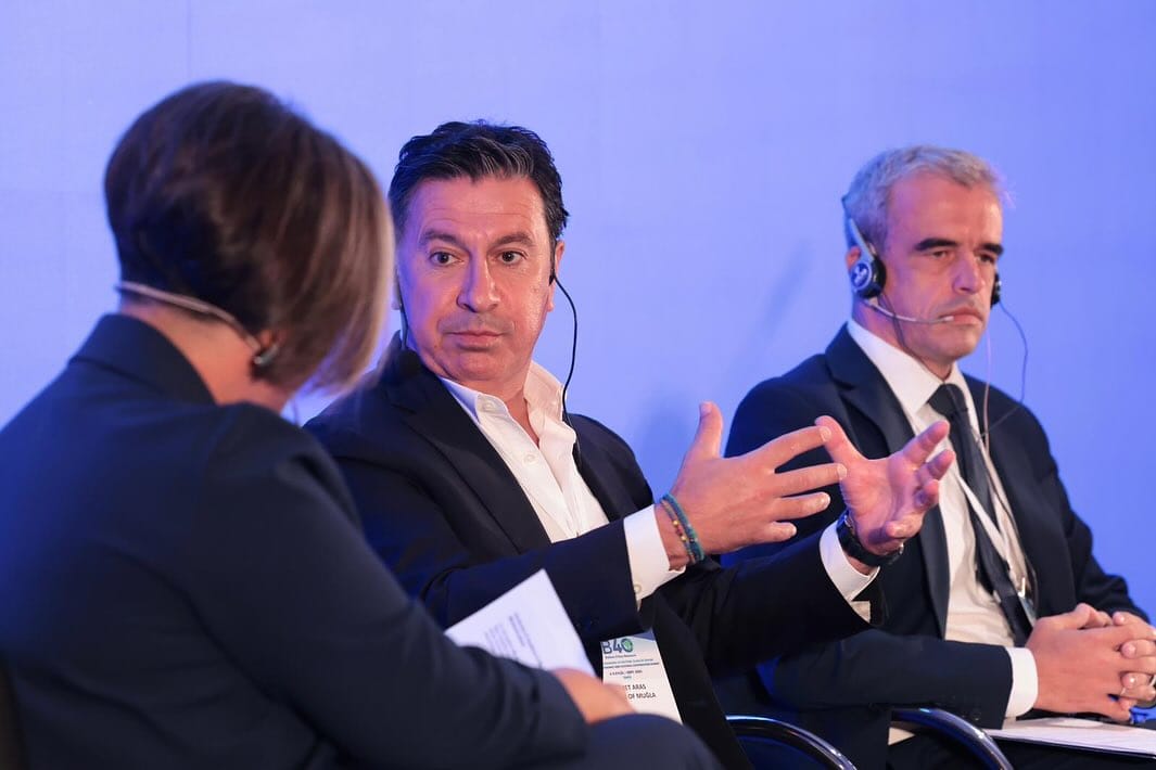 Ahmet Aras’tan B40 İzmir Zirvesi mesajı