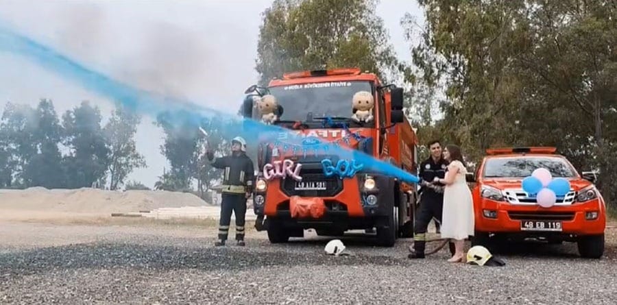 Muğla’da itfaiye aracıyla cinsiyet partisi: Kamu kaynakları heba, darısı sünnette mi?