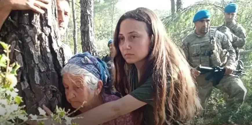 Akbelen’in Sesi Zehra Yıldırım Yaşamını Yitirdi