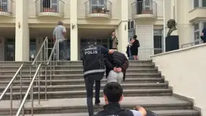 Bodrum’da otel odasına uyuşturucu operasyonu: Skunk ve bonzai ele geçirildi