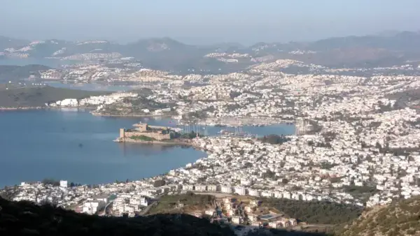 MUPA Raporu: Bodrum’da Her Üç Kişiden Biri Taşınmayı Düşünüyor
