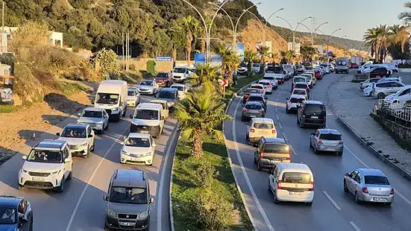 Yılbaşı Öncesi Bodrum’da Trafik Kilitlendi