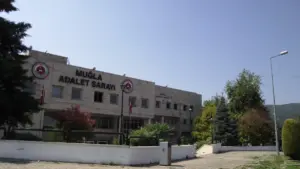 Muğla’da Sahte Hesap Operasyonu: “Sakaraltı Sakarüstü” Soruşturmasında Gözaltılar