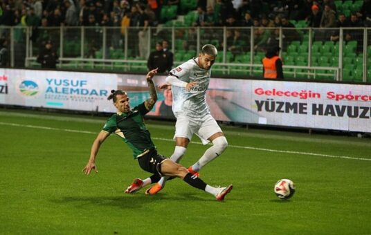 Sipay Bodrum FK, Sakaryaspor Deplasmanında 2-0 Kazandı