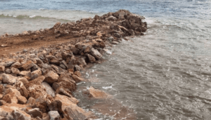 Bodrum İçmeler’de Denize Dolgu: Zabıta Müdahale Etti, Gözler Milli Emlak’ta