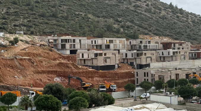 Bodrum Konacık’ta Lüks Konut Hafriyatı Sanayi Yolunu Çamura Buladı