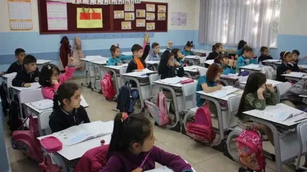 Ara Tatil ile Ramazan Bayramı Tatili Birleşiyor: MEB 2026 Takvimi