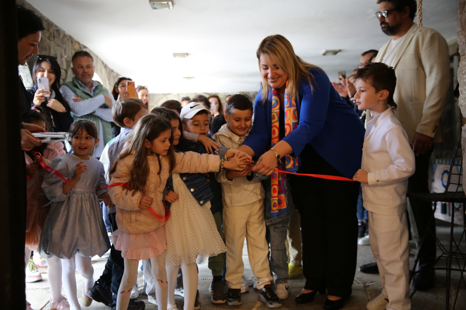 Miniklerden Dünya Sanat Günü’ne Anlamlı Sergi