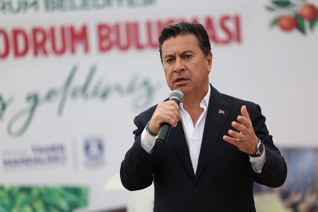 Ahmet Aras’tan Sert Çıkış: Bakanlıklar Adam Gibi İşini Yapsın