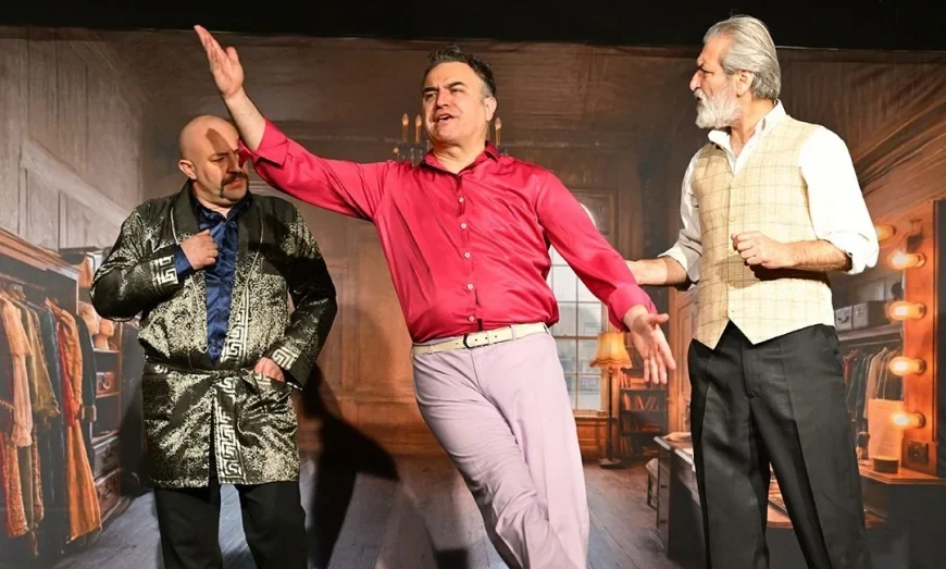 Çivi Sahneye Taşınıyor: Kulis Kaosu Seyirciyle Buluşuyor