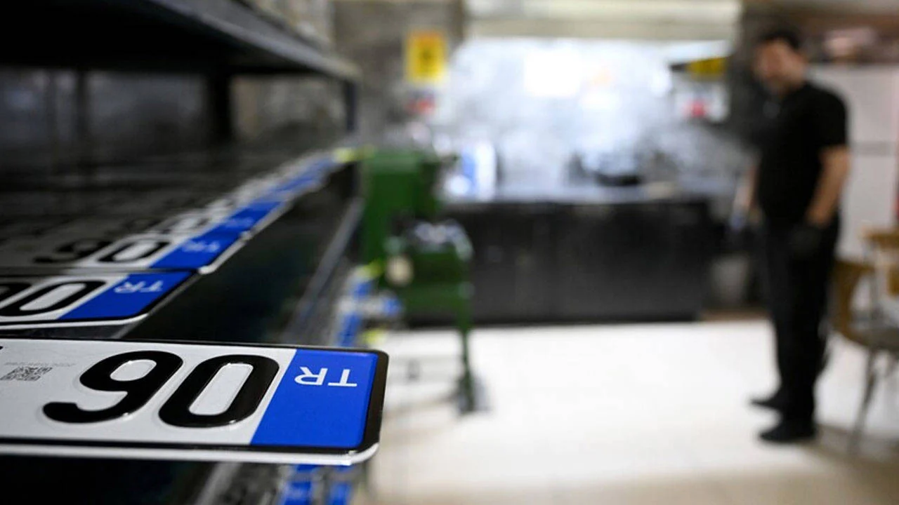 Standart Dışı Plakalar Ücretsiz Değiştirilecek