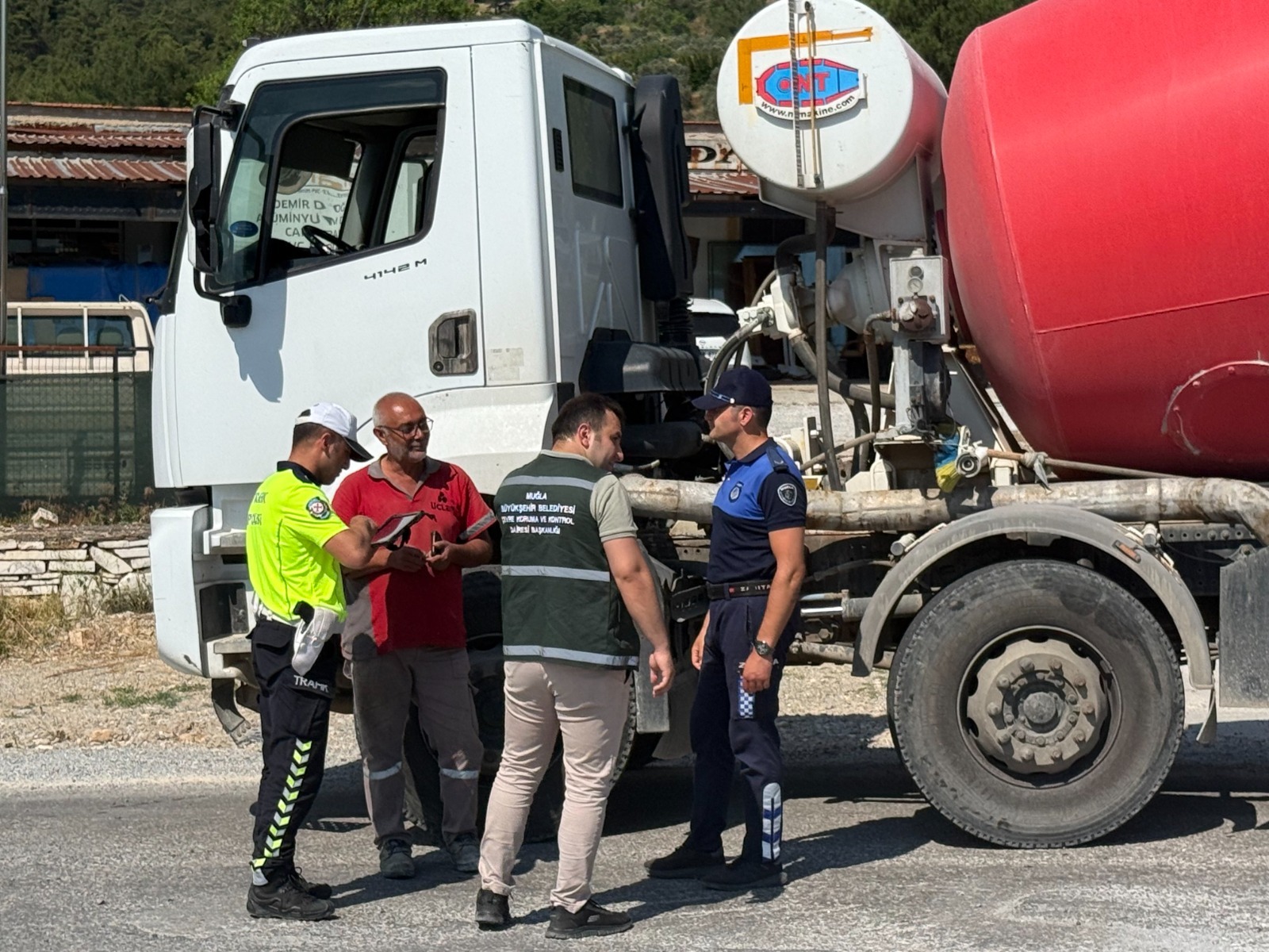 Muğla’da Beton Mikserlerine Ceza: Şantiyeler de Denetleniyor mu?