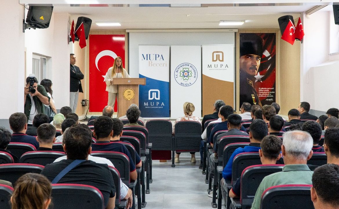 Staj Süreci MUPA’ya Vitrin mi Yapıldı?