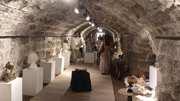 Bodrum Halk Eğitimi Merkezi kursiyerlerinden sanat sergisi