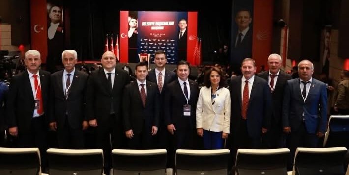 Ahmet Aras neden CHP’den istifa etmiyor?