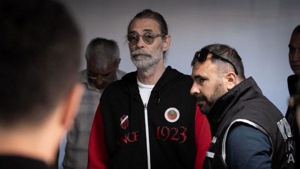 Etimesgut Belediyesi’ne operasyon: Erdal Beşikcioğlu tutuklandı