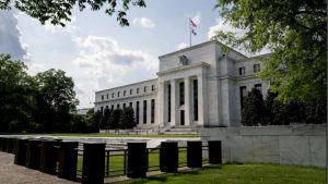 Fed: Büyük ve orta ölçekli şirketlerin kredi talebi güçlendi