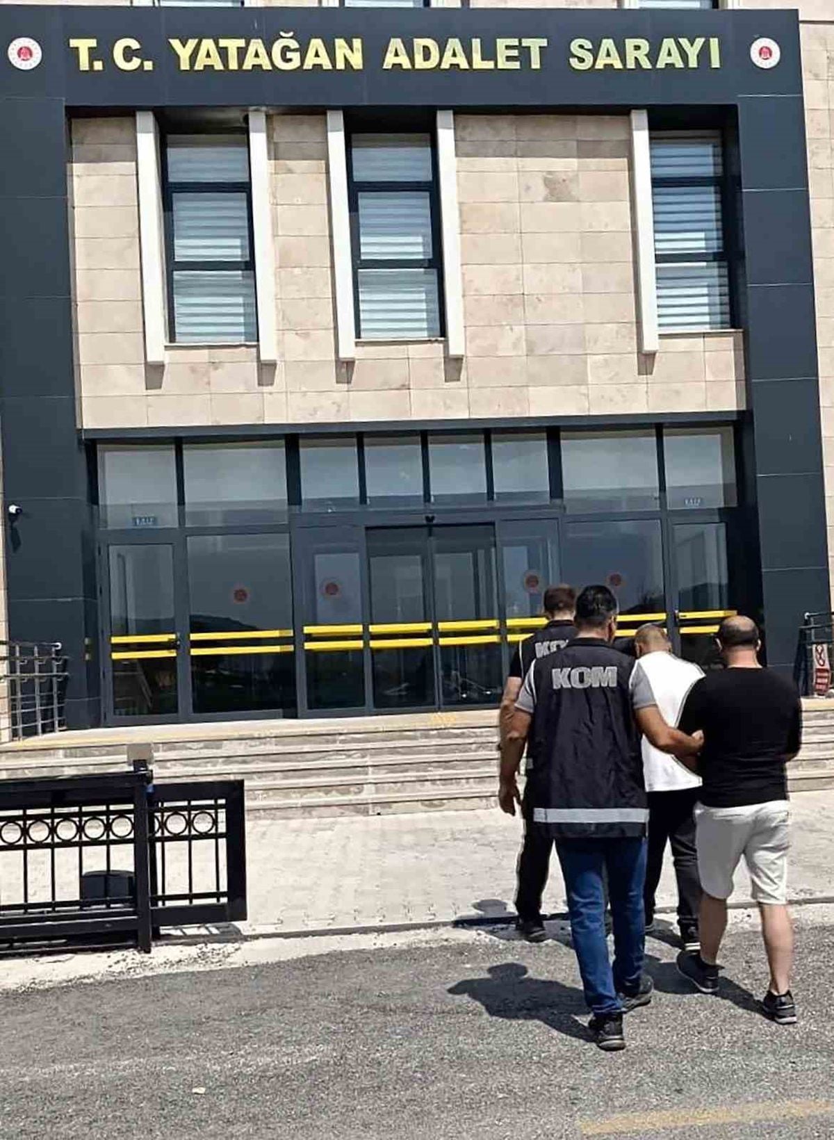 Muğla’da kaçak sigara operasyonu: 2 tutuklama