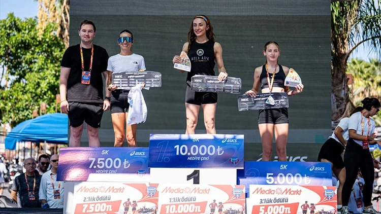 Bodrum’da 23 ülkeden 2 bin 500 sporcu koştu