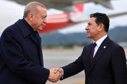 Ahmet Aras Herkese Duymak İstediğini mi Söylüyor?