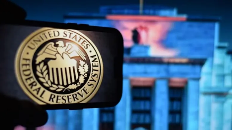 Fed Faiz Kararını Açıkladı: İki Üyeden Artış Talebi