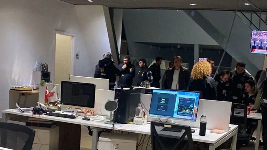 Halk TV’ye kayyum atandı, televizyon yayını durduruldu