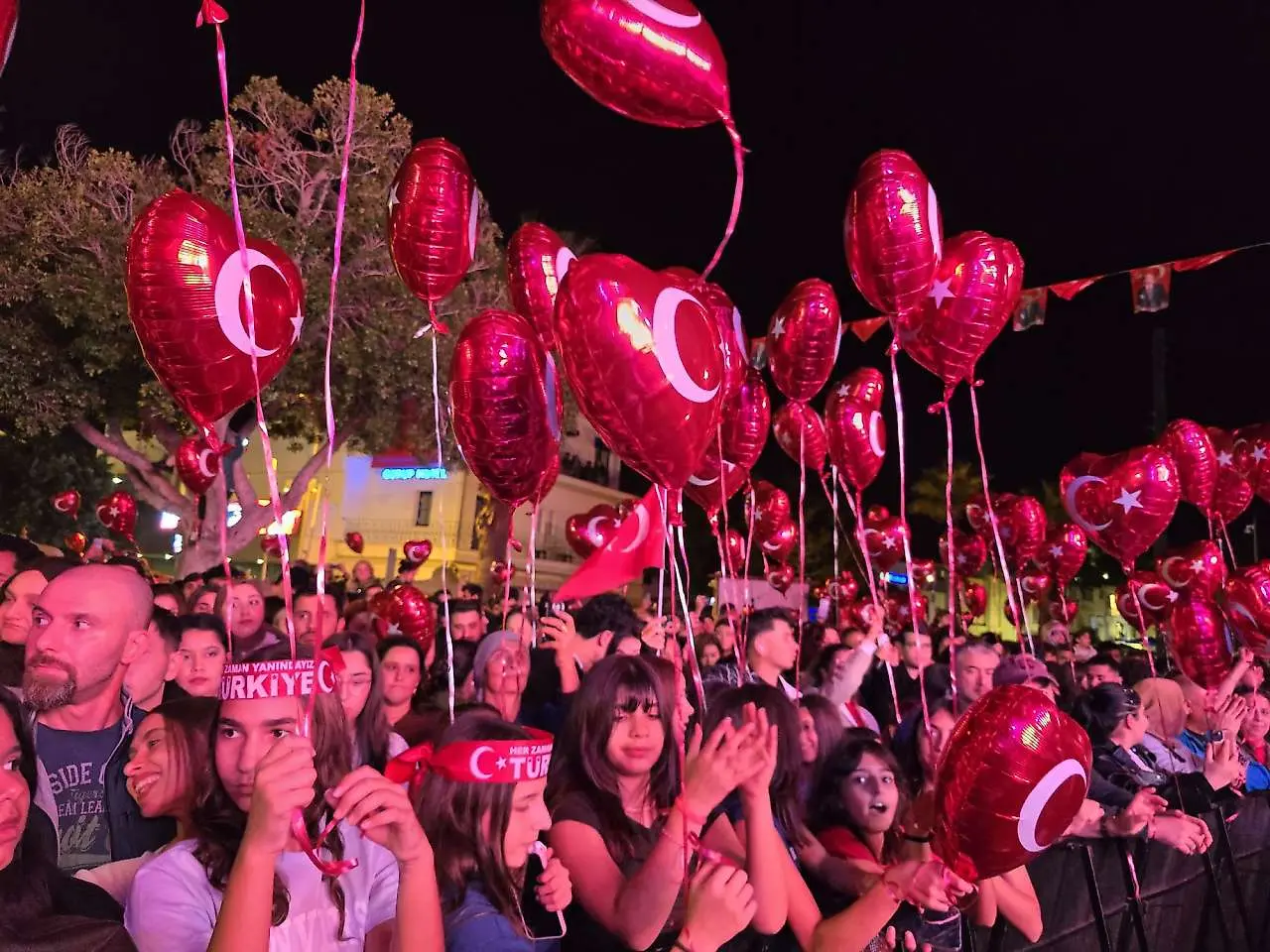 Bodrum’da Cumhuriyet Bayramı Dedublüman Konseriyle Kutlandı